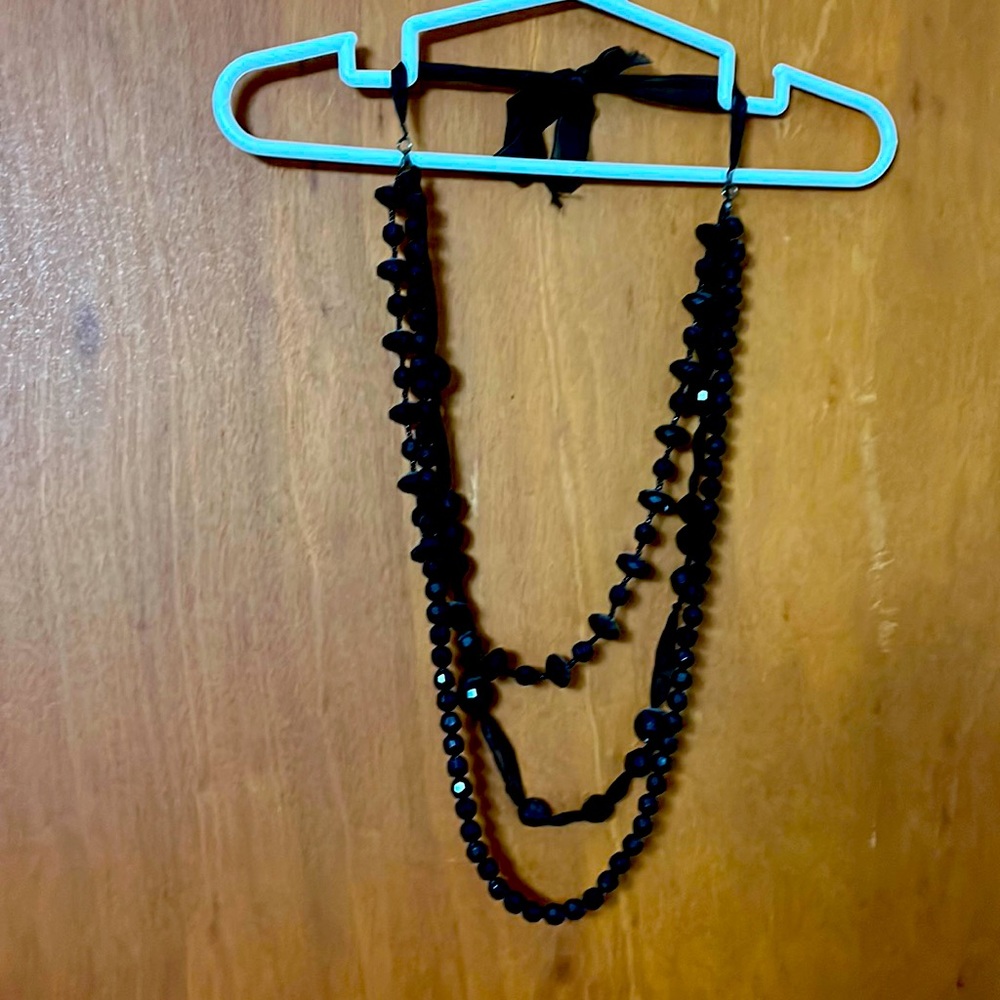 Beautiful black necklace and bracelet.